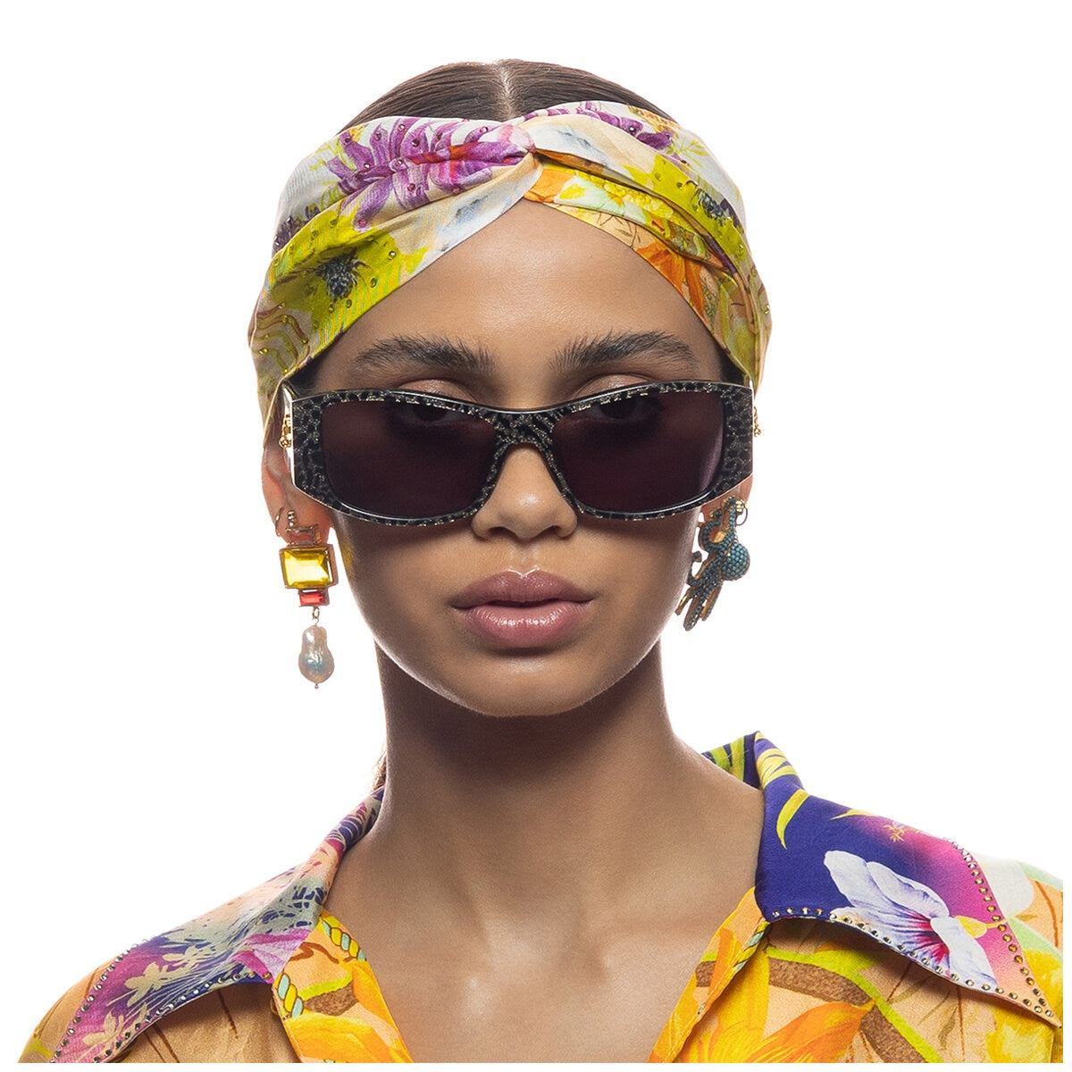 Camilla Pinot At the Palazzo 2330821 Rectangle Sunglasses Leopard Black