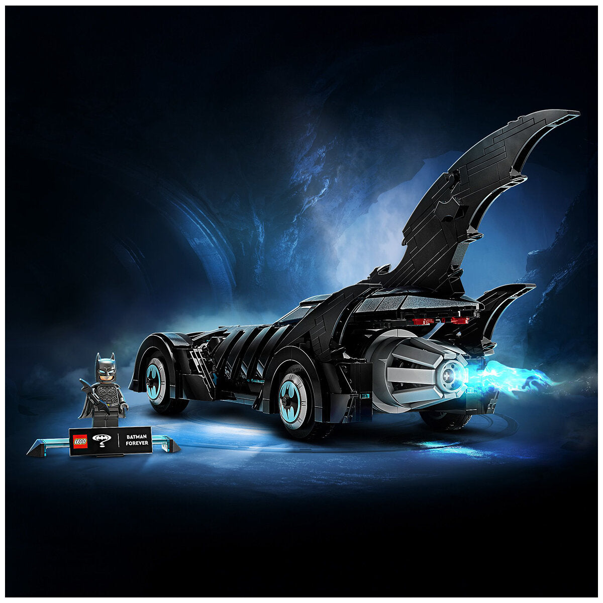 Lego DC Batman Forever Batmobile Collectible 909-Piece Set 76304