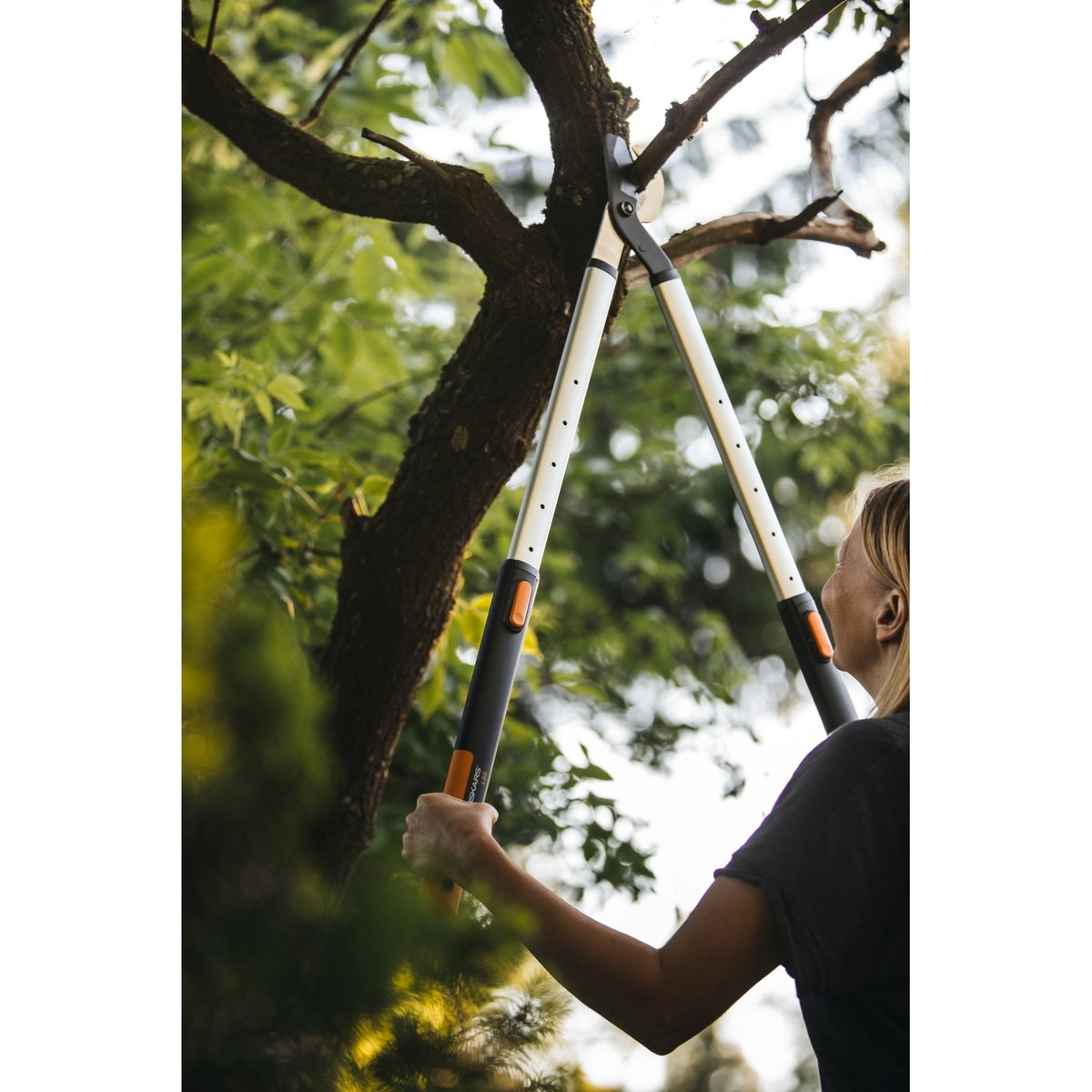 Fiskars Smartfit L86 Telescopic Bypass Lopper 665-915mm Steel Comfort