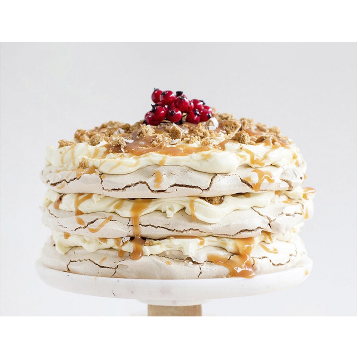 White Wings Pavlova Magic Mix Egg 125g
