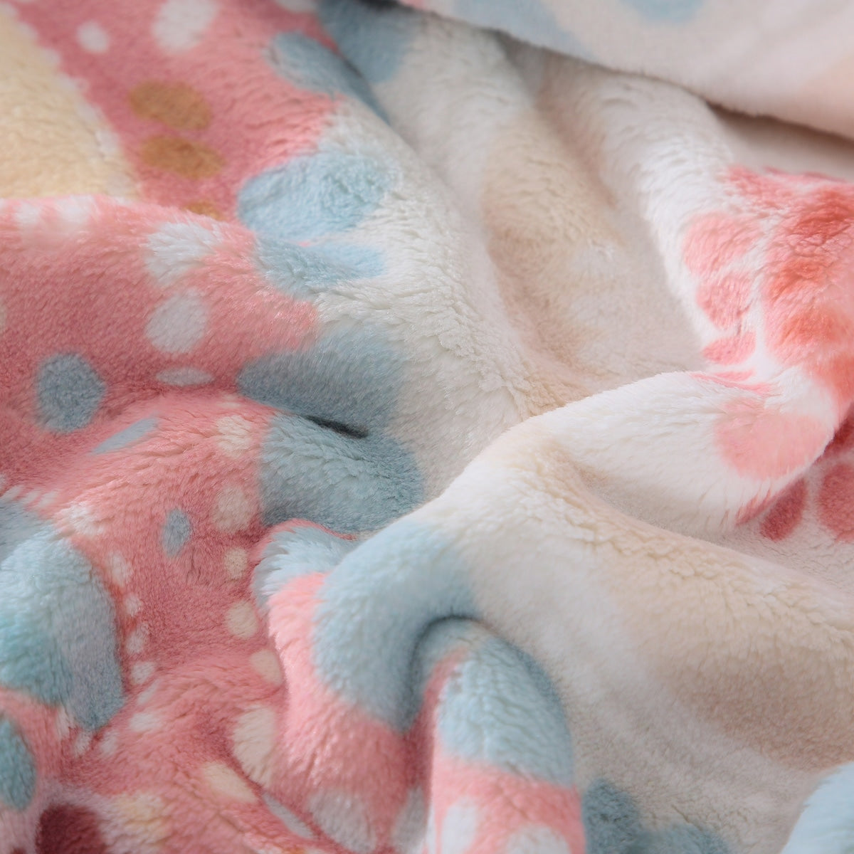 Bobbi Lockyer Throw Coral Or Blue Assorted Each