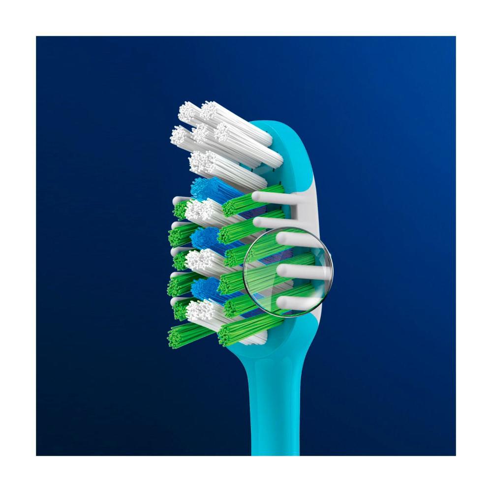 Oral B Cross Action Indicator Toothbrush - 1 Pack