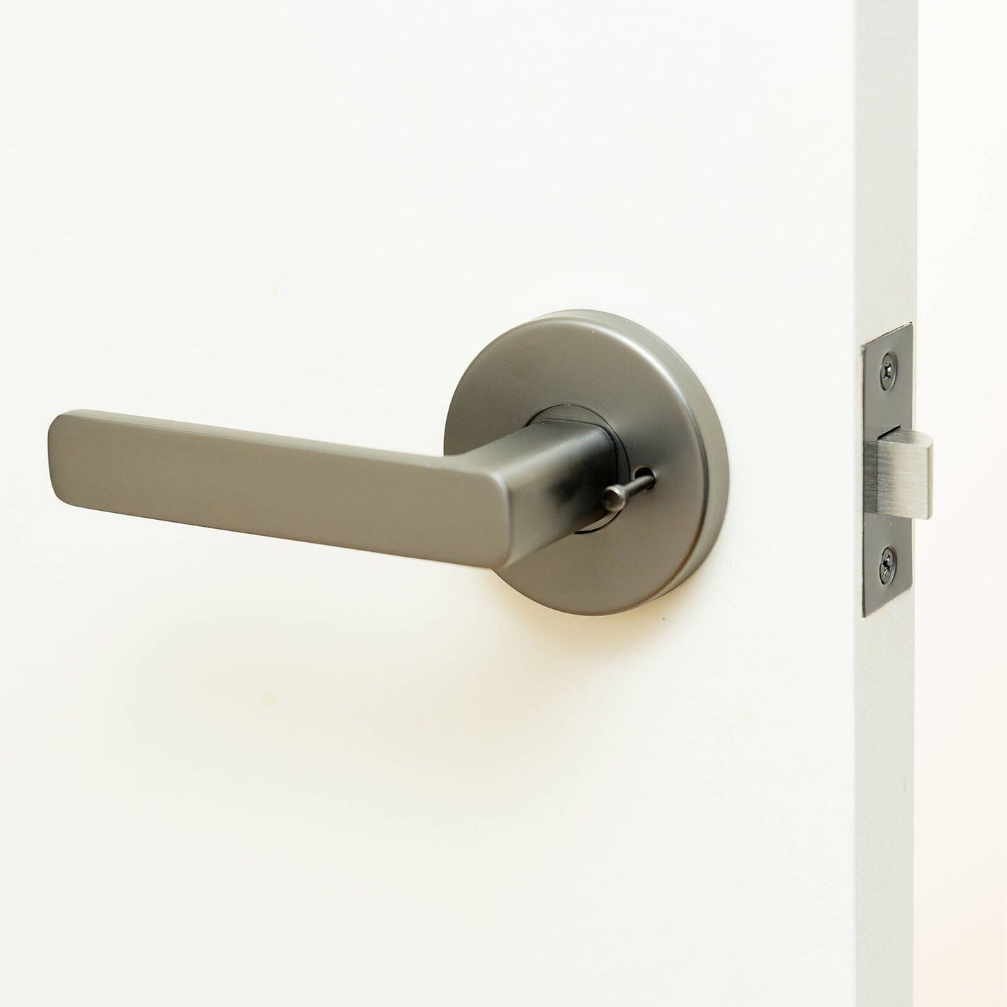 Ikonic Gunmetal San Fran Privacy Lever Set