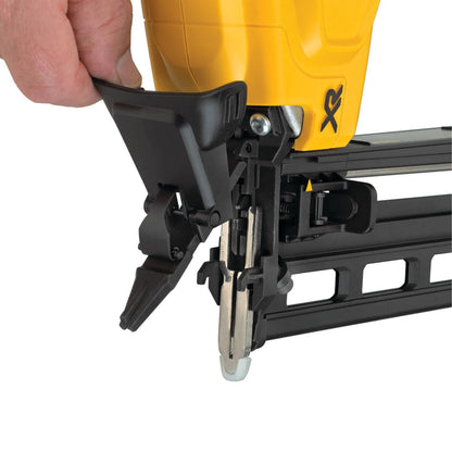 Dewalt Straight Finish Nailer - 18V - 16ga - 32-64mm - DCN662N-XJ
