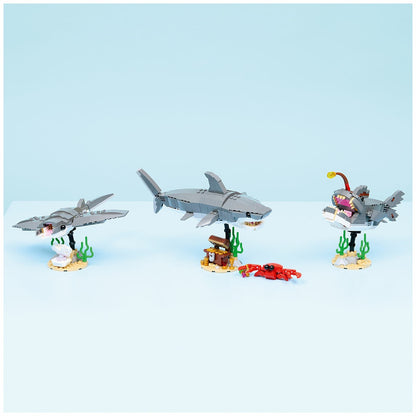 Lego Creator 3 in 1 Posable Shark Treasure Chest 31381 379 Pieces