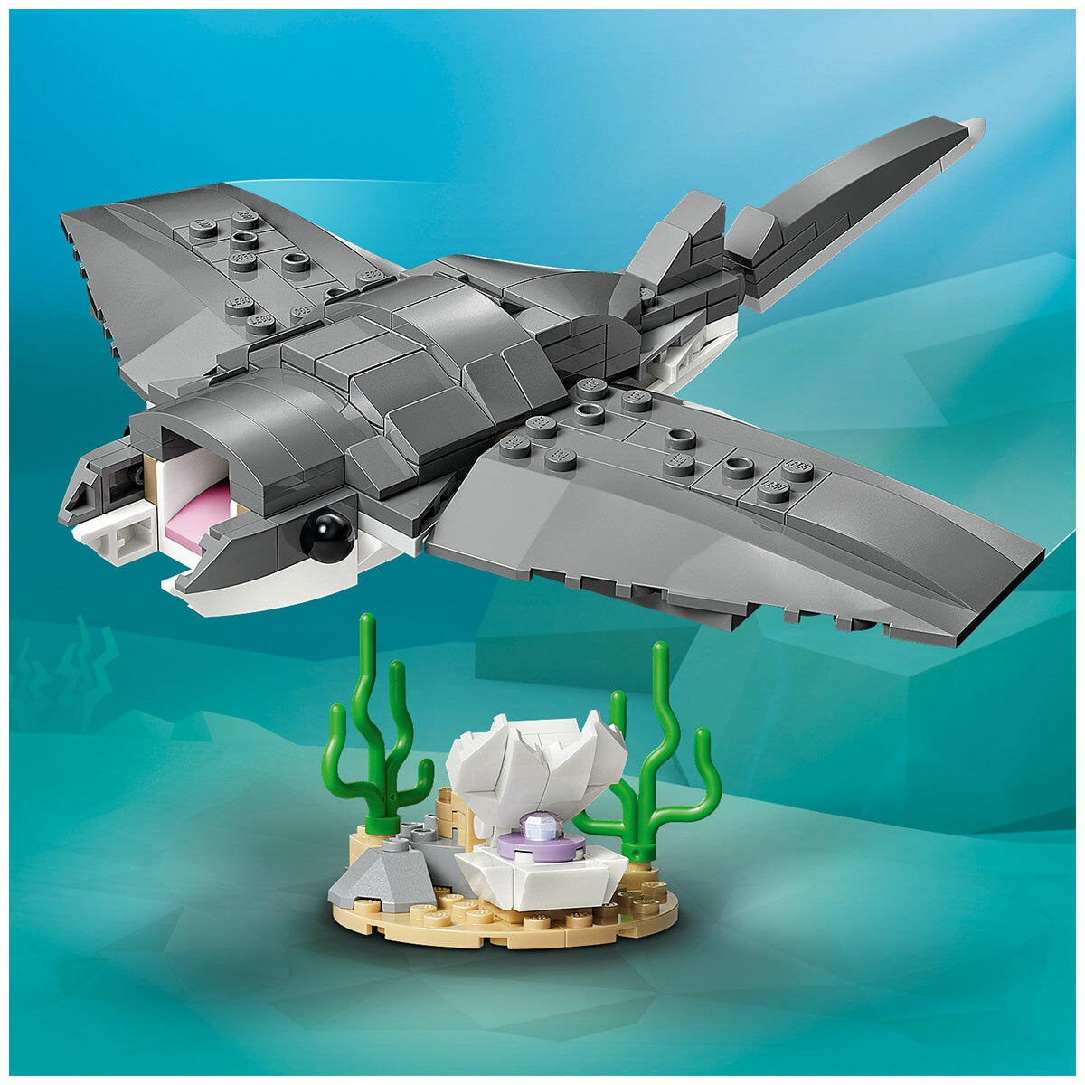 Lego Creator 3 in 1 Posable Shark Treasure Chest 31381 379 Pieces
