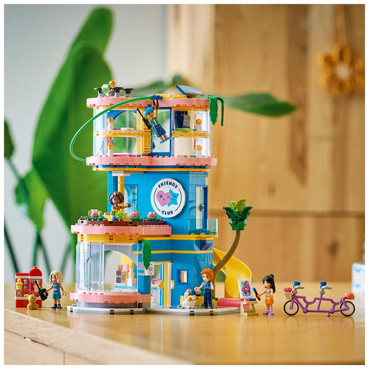 Lego Friends Heartlake City Club House 794-Piece Set 42689