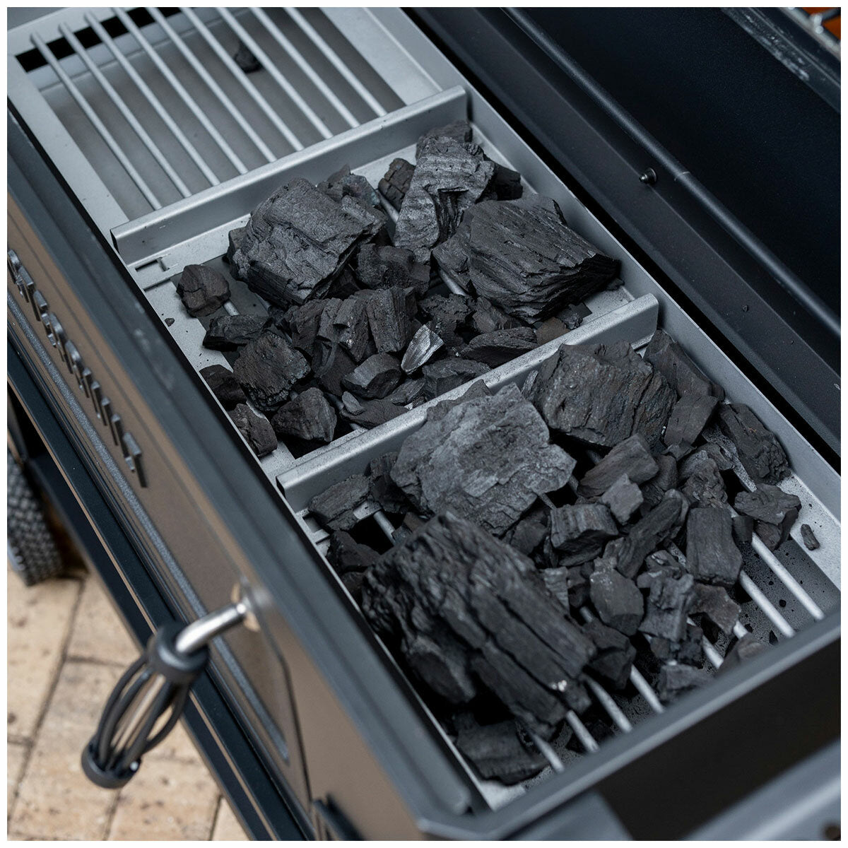 Masterbuilt Charcoal Wagon Grill MB20042219 Black 91cm