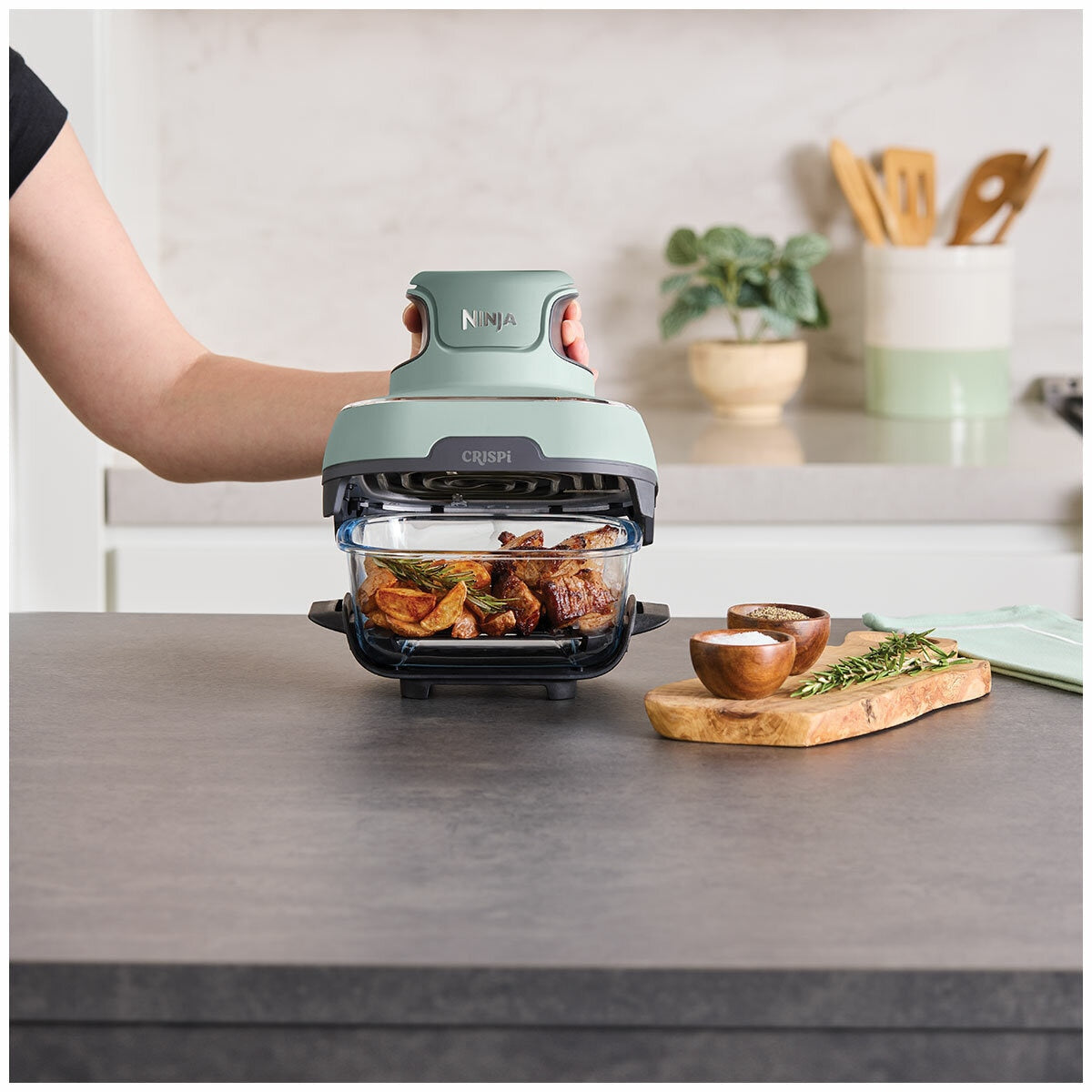 Ninja Crispi 4-in-1 Air Fryer 1700W Sage Green FN101SGANZ 6L