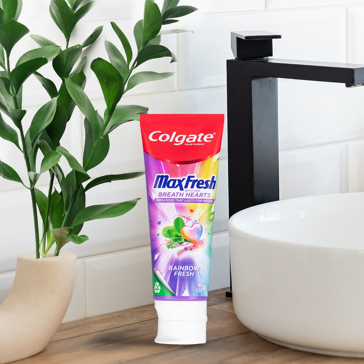 Colgate Max Fresh Toothpaste With Mini Breath Hearts Rainbow 100g