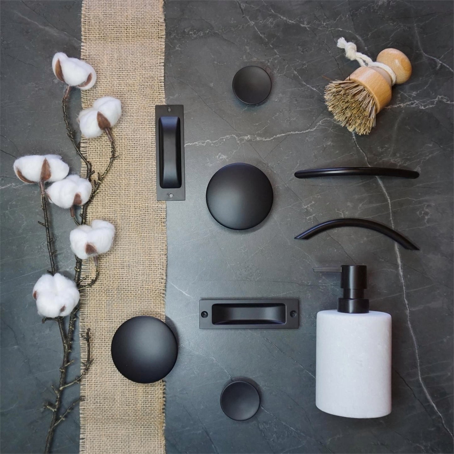 Lane Round Timber Knob - 45mm - Matte Black