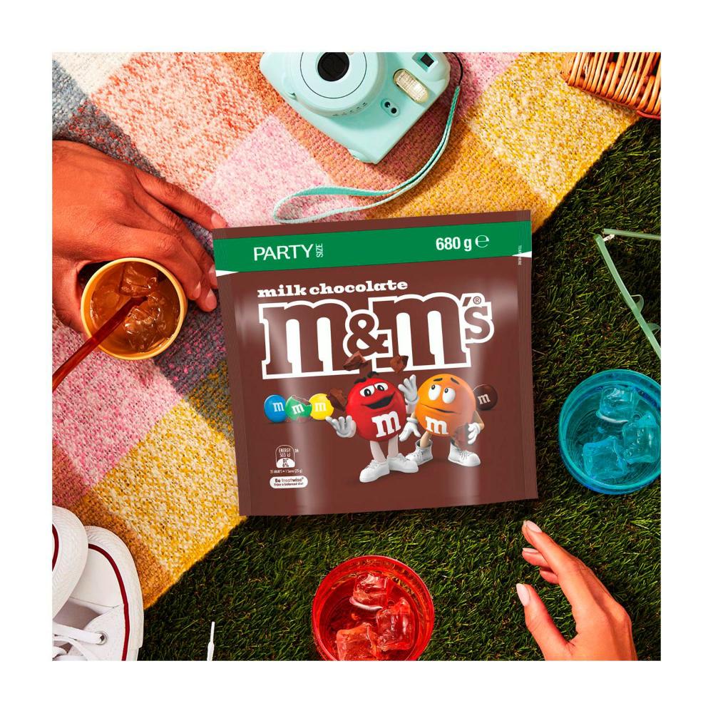 M&M'S Milk Chocolate Snack & Share Party Bag - 680g
