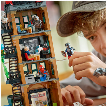 Lego Marvel Spider-Man Vs Mysterio Daily Bugle 781-Piece Collectable Set 76342