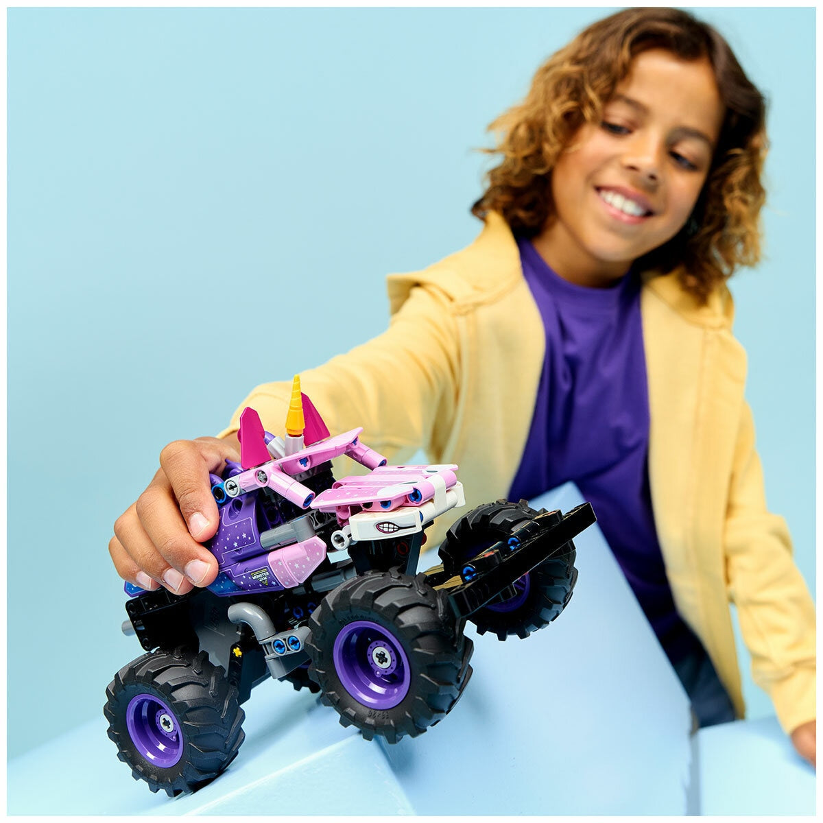 LEGO Technic Monster Jam Sparkle Smash Pull-Back 42220 Unicorn Truck 243pc