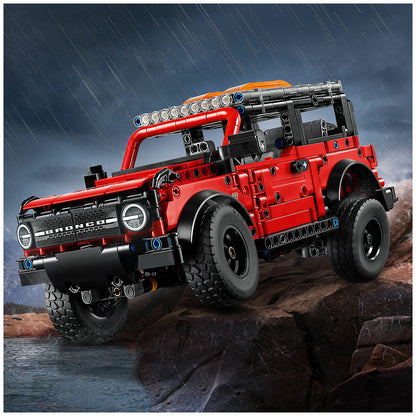 LEGO Technic Ford Bronco SUV 42213 Red Black 943-Piece Realistic Model