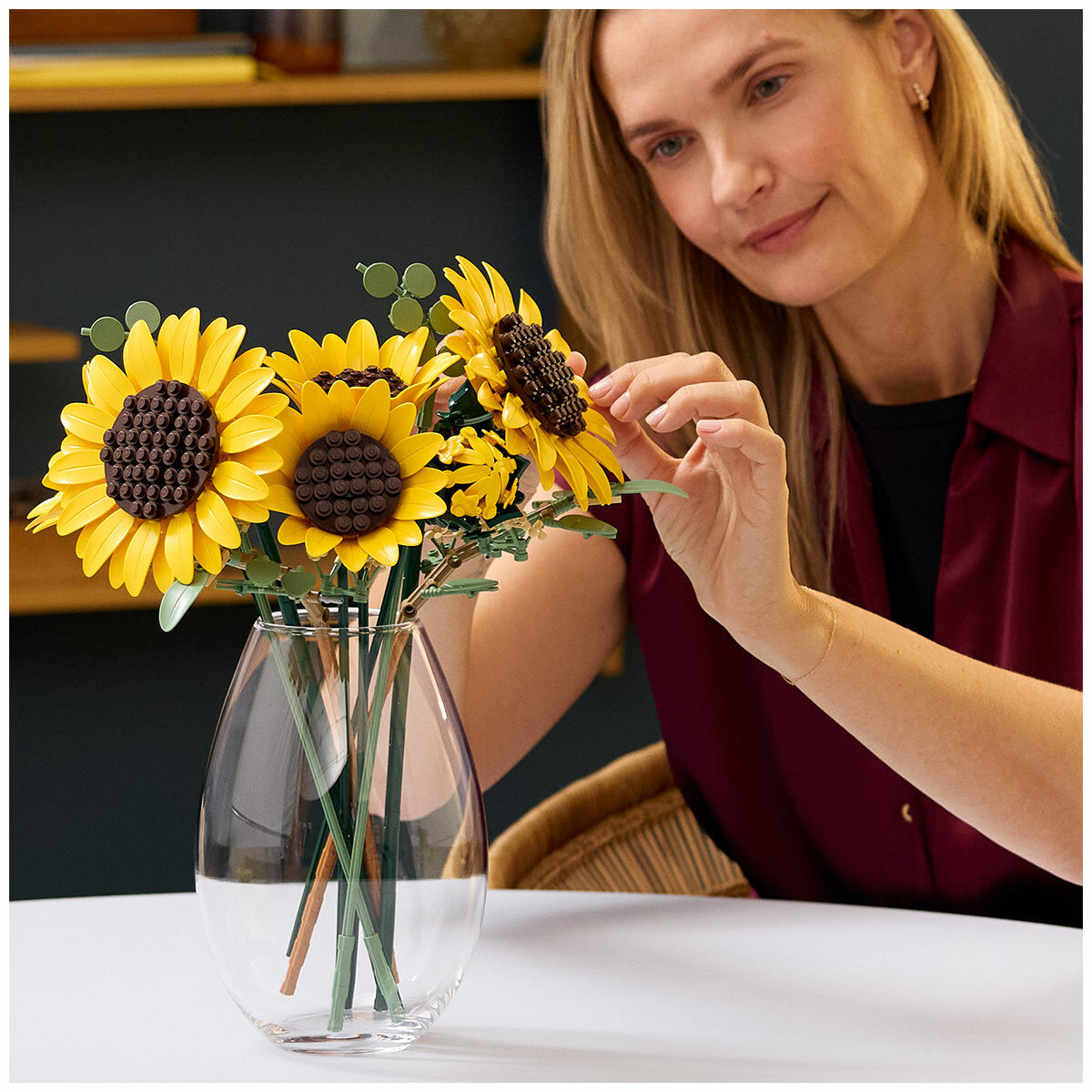 Lego Botanicals Sunflower Bouquet Adjustable 686-Piece Set 11502