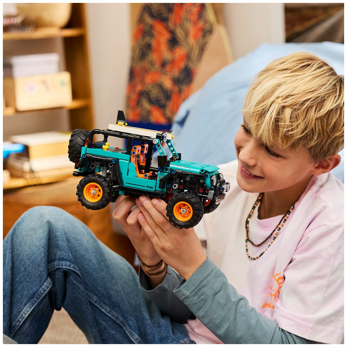 LEGO Technic Jeep Wrangler Rubicon SUV 42227 723-Piece Gift for 10+