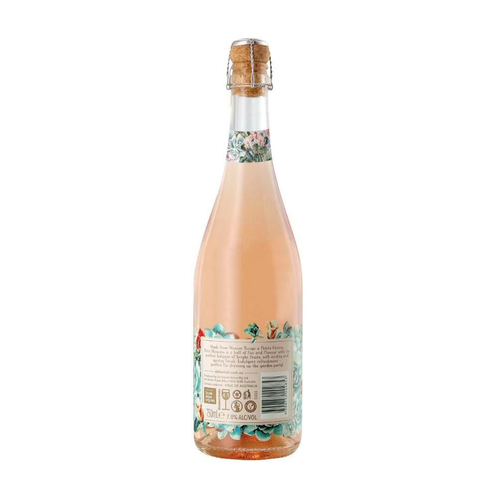 De Bortoli Petit Moscato 750ml - 1 Each