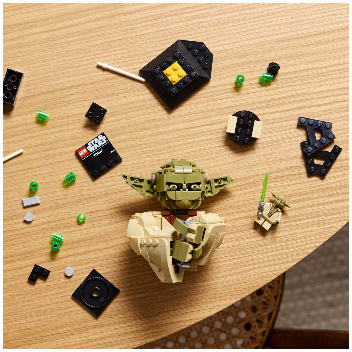 LEGO Star Wars Yoda Bust 75438 399-Piece Collectible Set