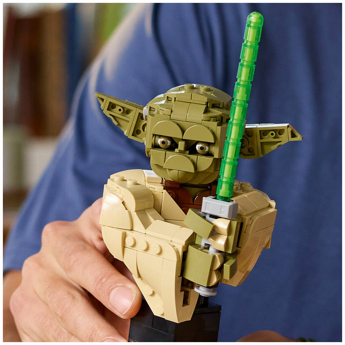 LEGO Star Wars Yoda Bust 75438 399-Piece Collectible Set