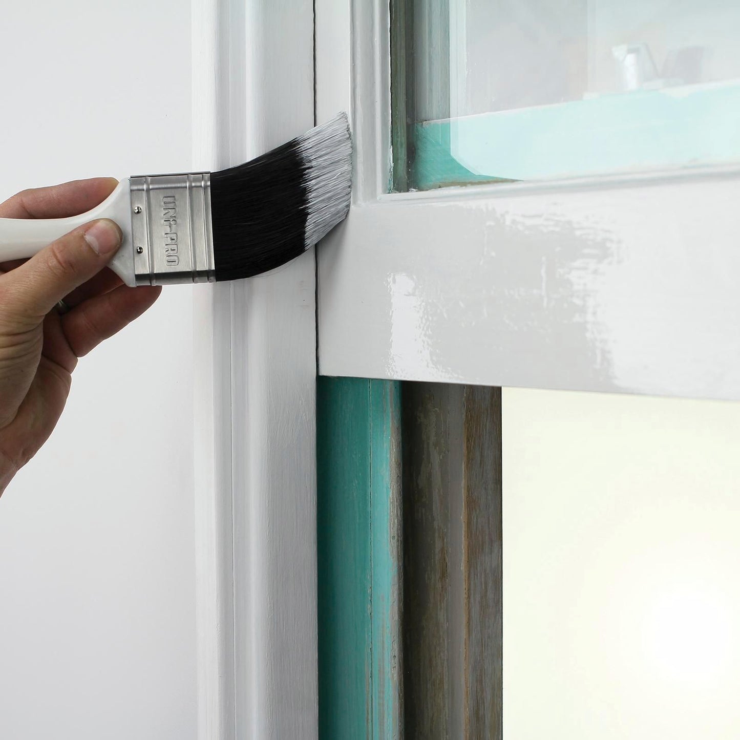 UNi-PRO Gloss & Satin Brush - 25mm