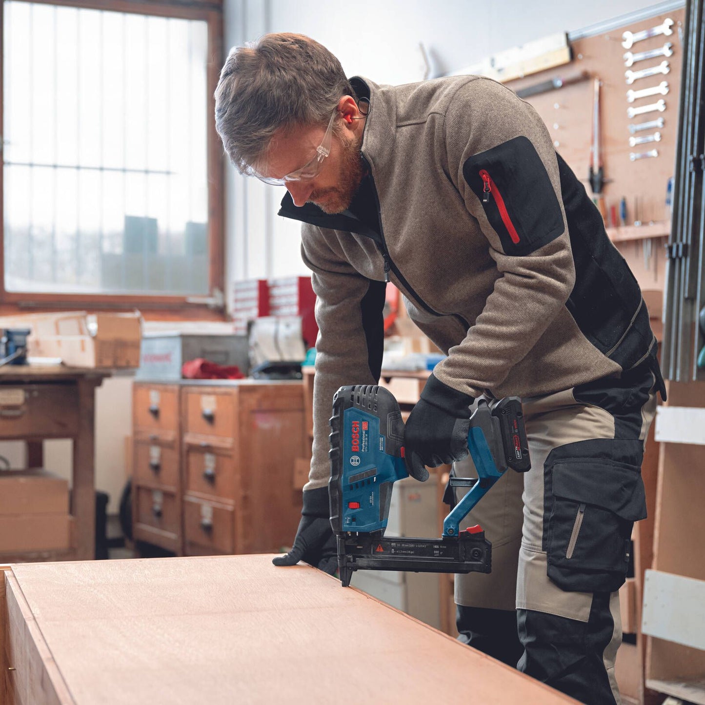 Bosch Wood Stapler - 18V - Skin Only - 295 x 110 x 380mm