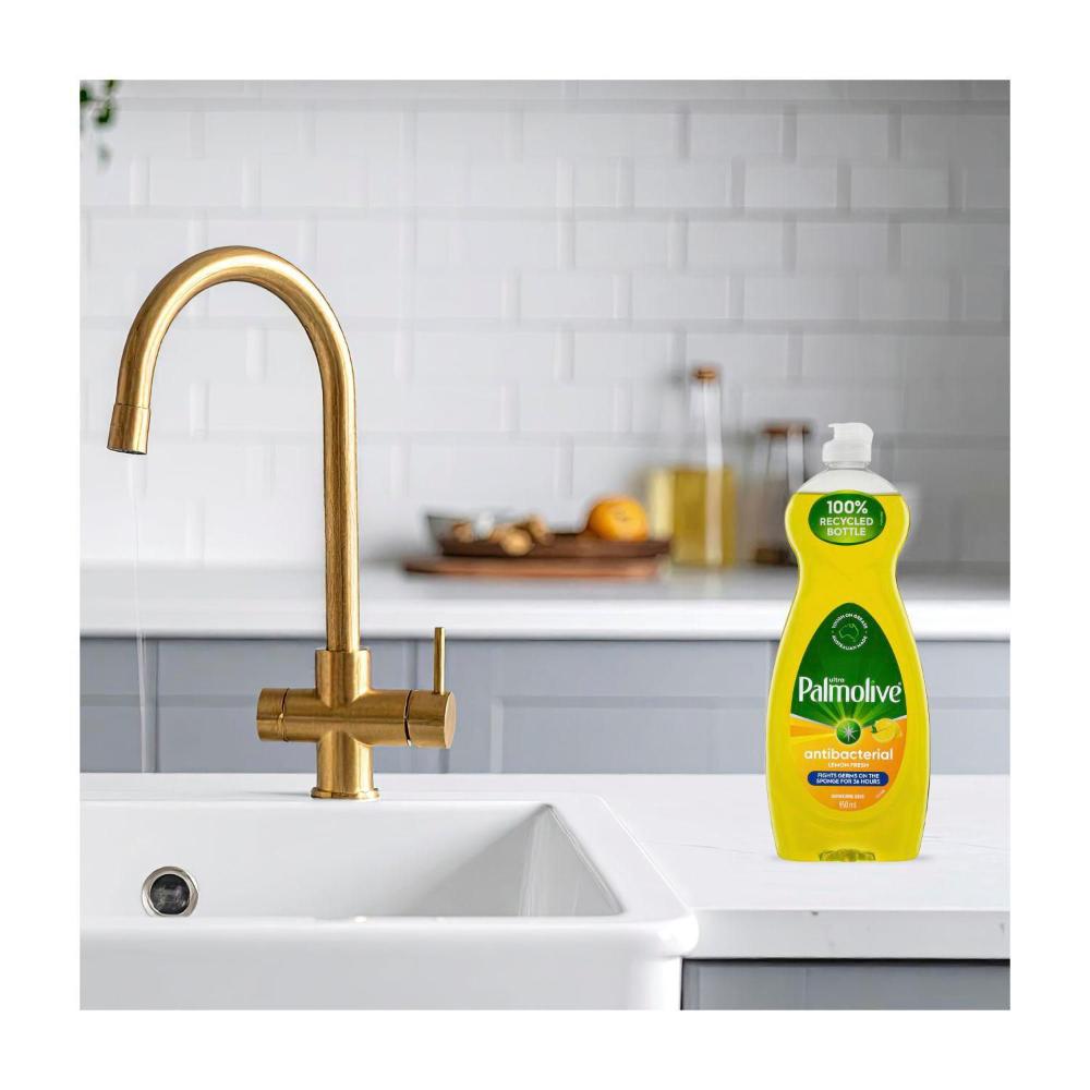 Palmolive Ultra Strength Concentrate Antibacterial Dishwashing Liquid Lemon - 950mL
