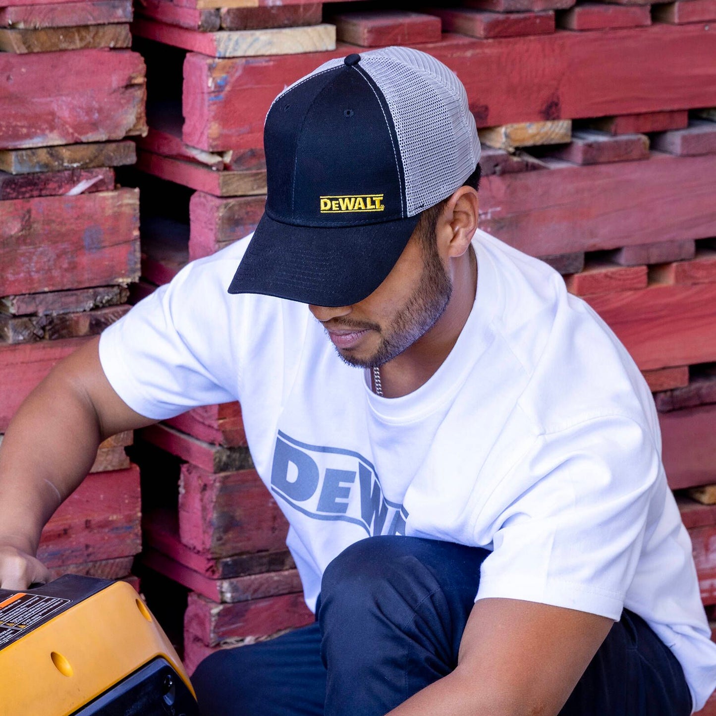 Dewalt Trucker Hat - Black/Grey