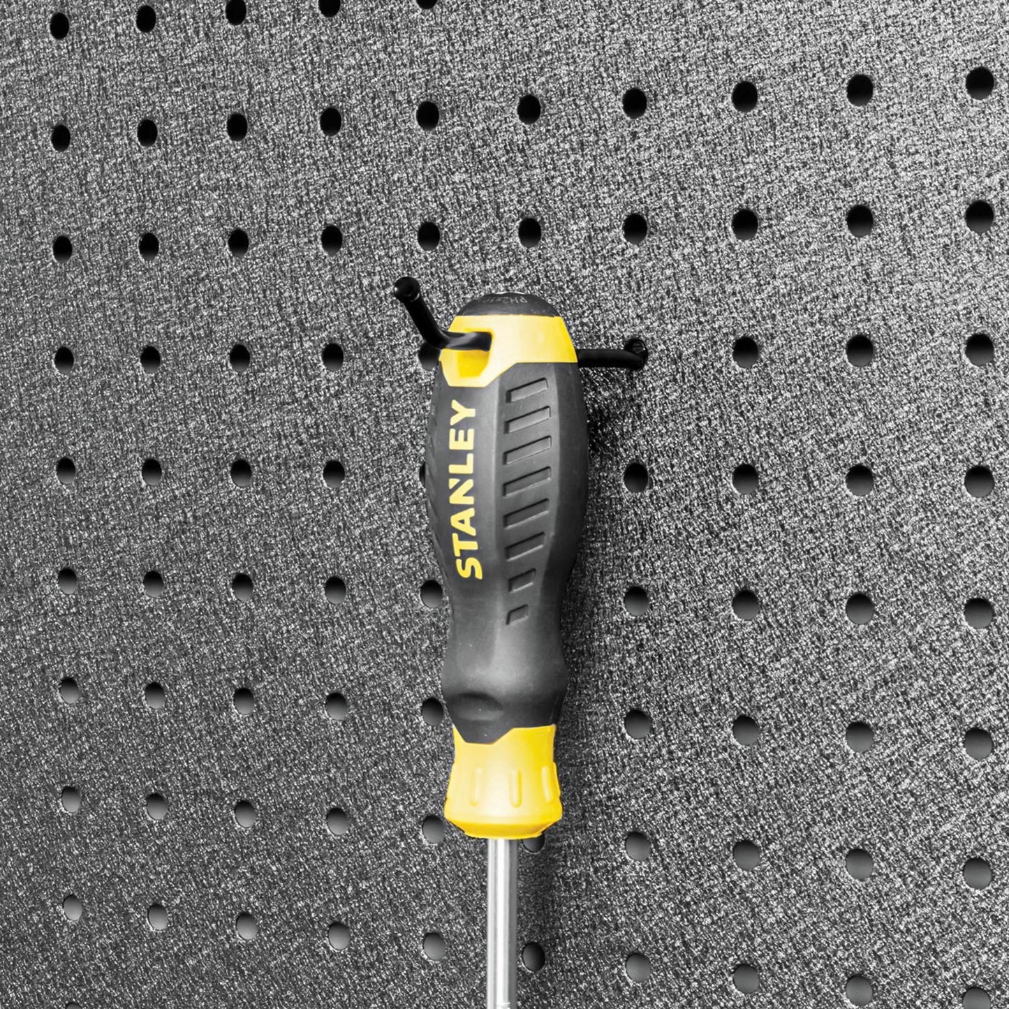 Pinnacle Small Gloss Black Single Prong Pegboard Hook - 30 x 35 x 70mm - 20 Pack