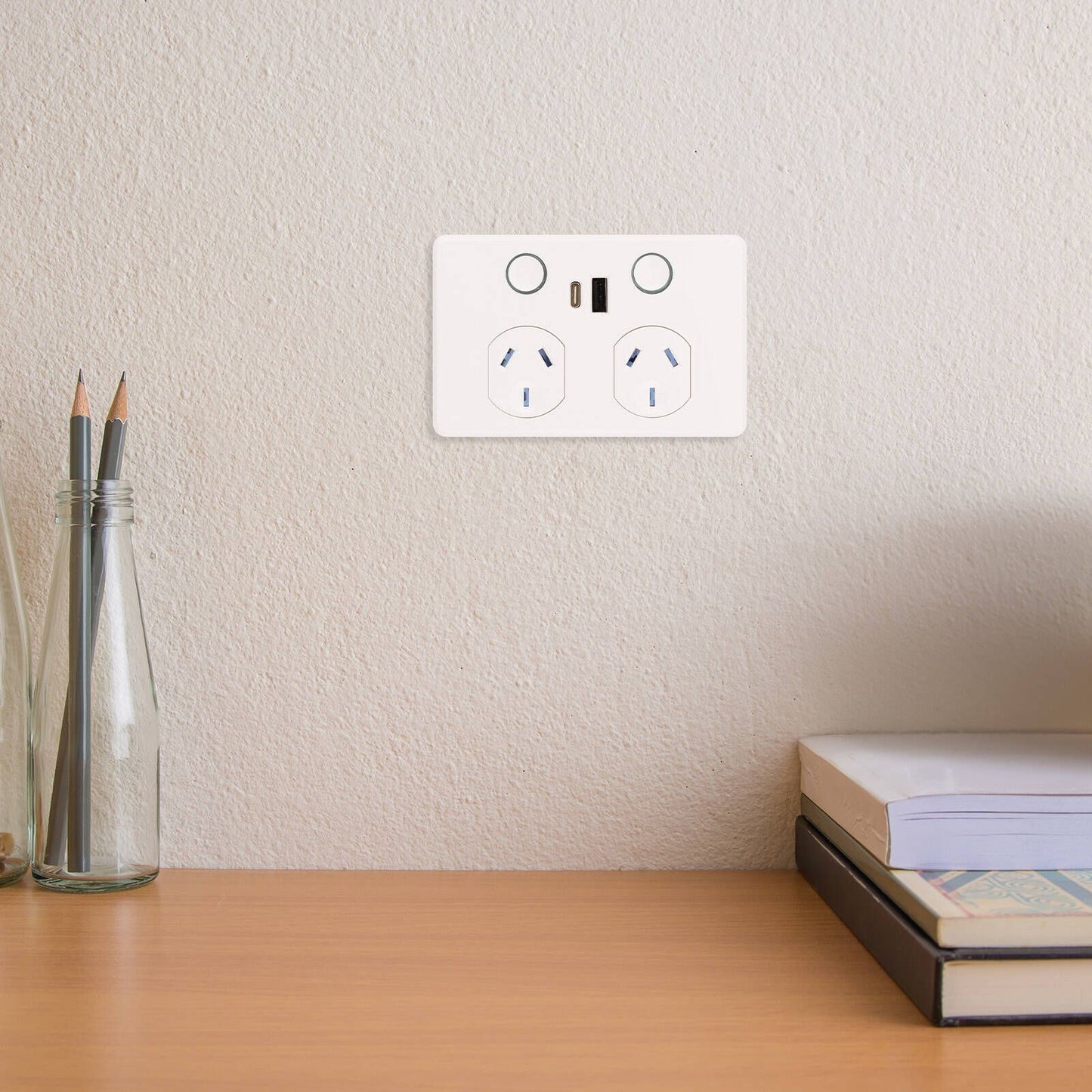 Deta Touch Double Power Point - 50 x 74 x 115mm - Gloss White