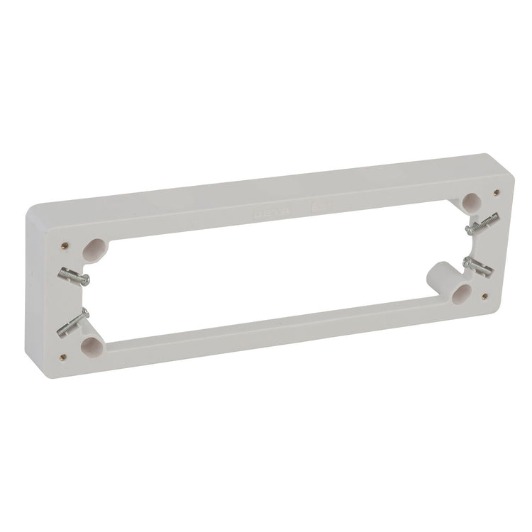 Deta 5 Outlet Mounting Block - 25mm