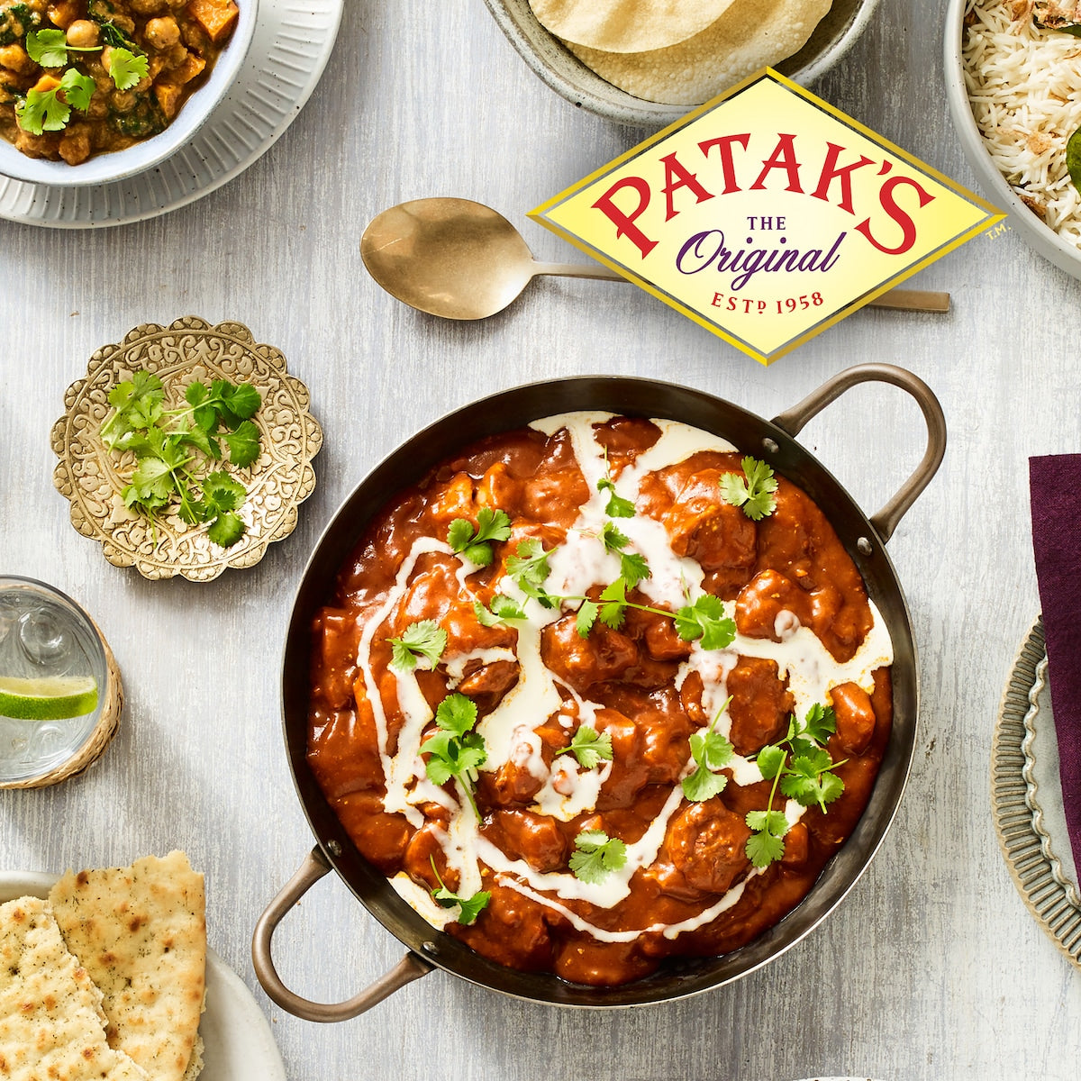 Pataks Spicy Butter Chicken Simmer Sauce 450g