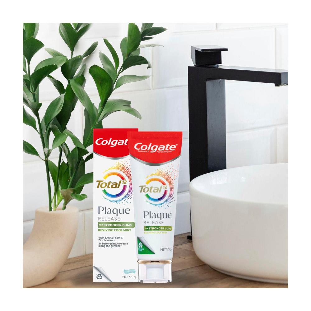 Colgate Total Toothpaste Plaque Release & Gum Reviving Cool Mint - 95g