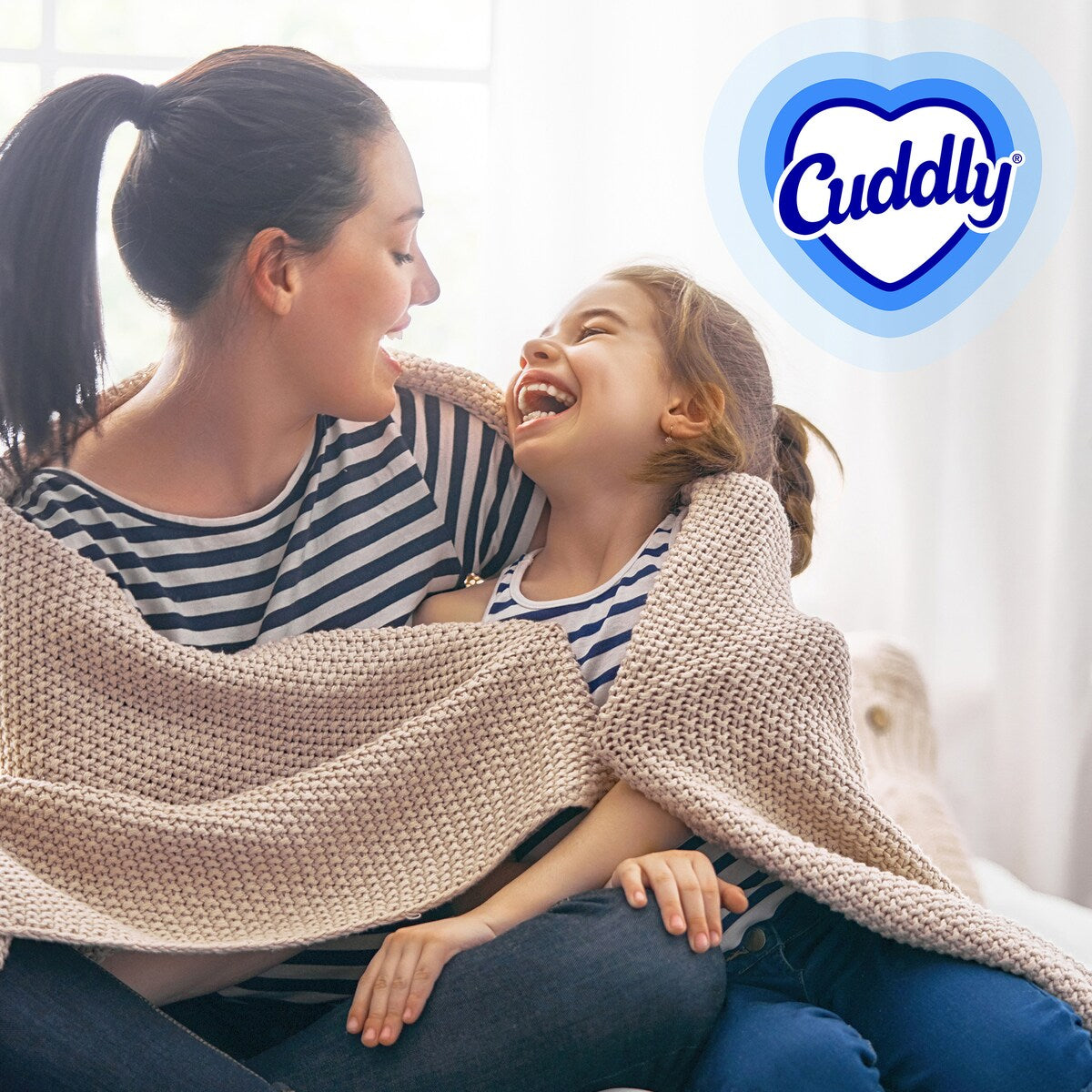 Cuddly Ultra Fabric Softener White Lily & Frnch Van 900ml