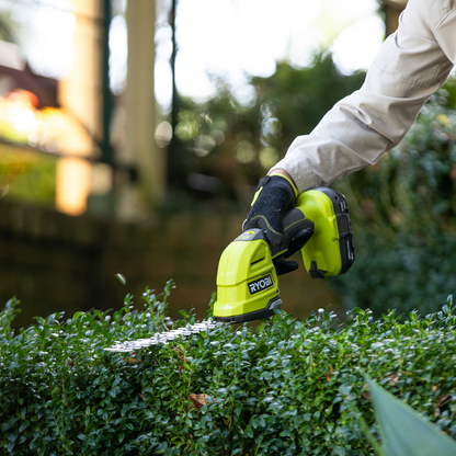 Ryobi 18V ONE+ 2.0Ah 217mm Hedge Grass Shears Kit - R18HTR132