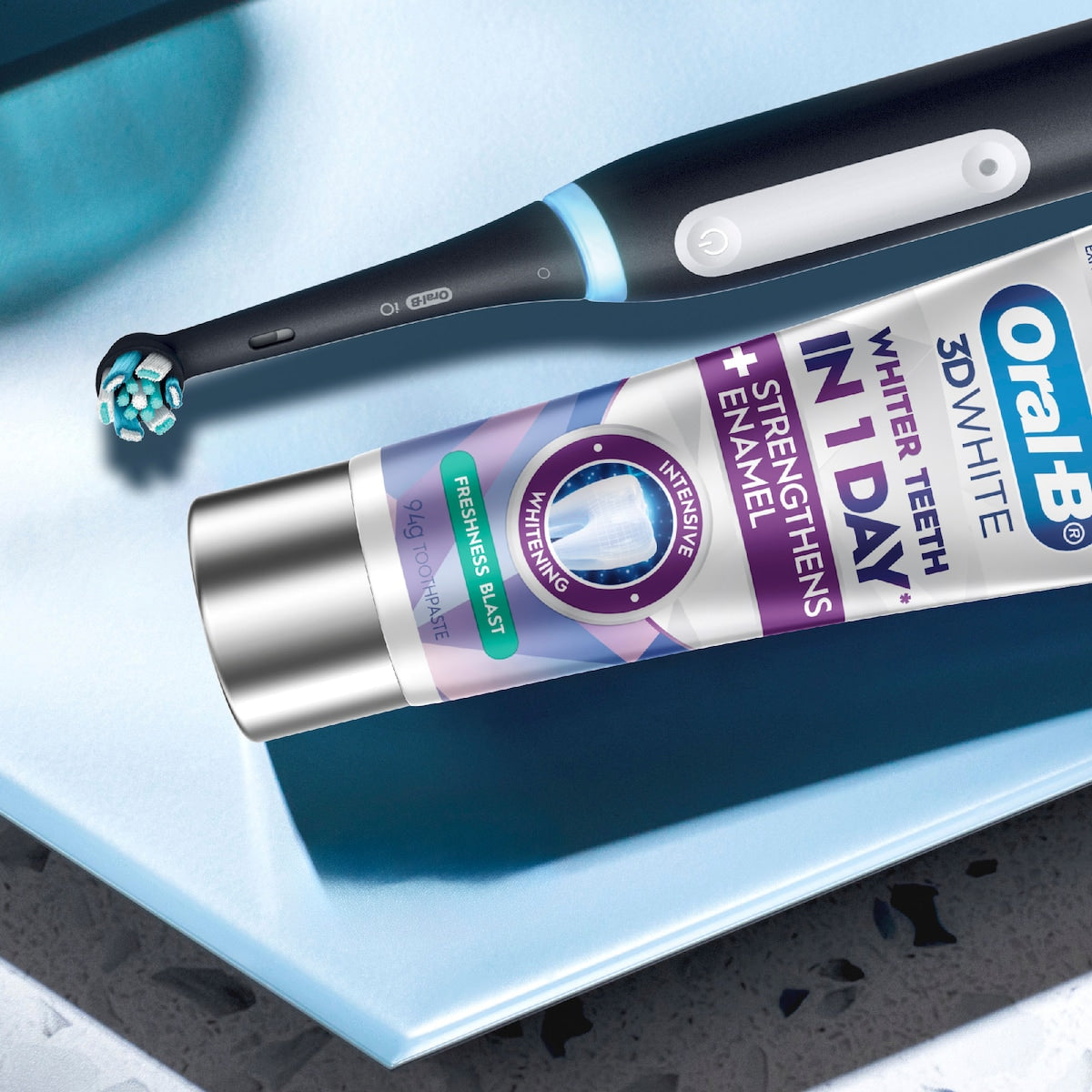 Oral-b 3d White Toothpaste Intensive Whitening Freshness Blast 94g