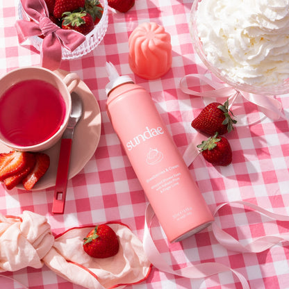 Sundae Whipped Shower Foam Strawberry & Cream 265ml