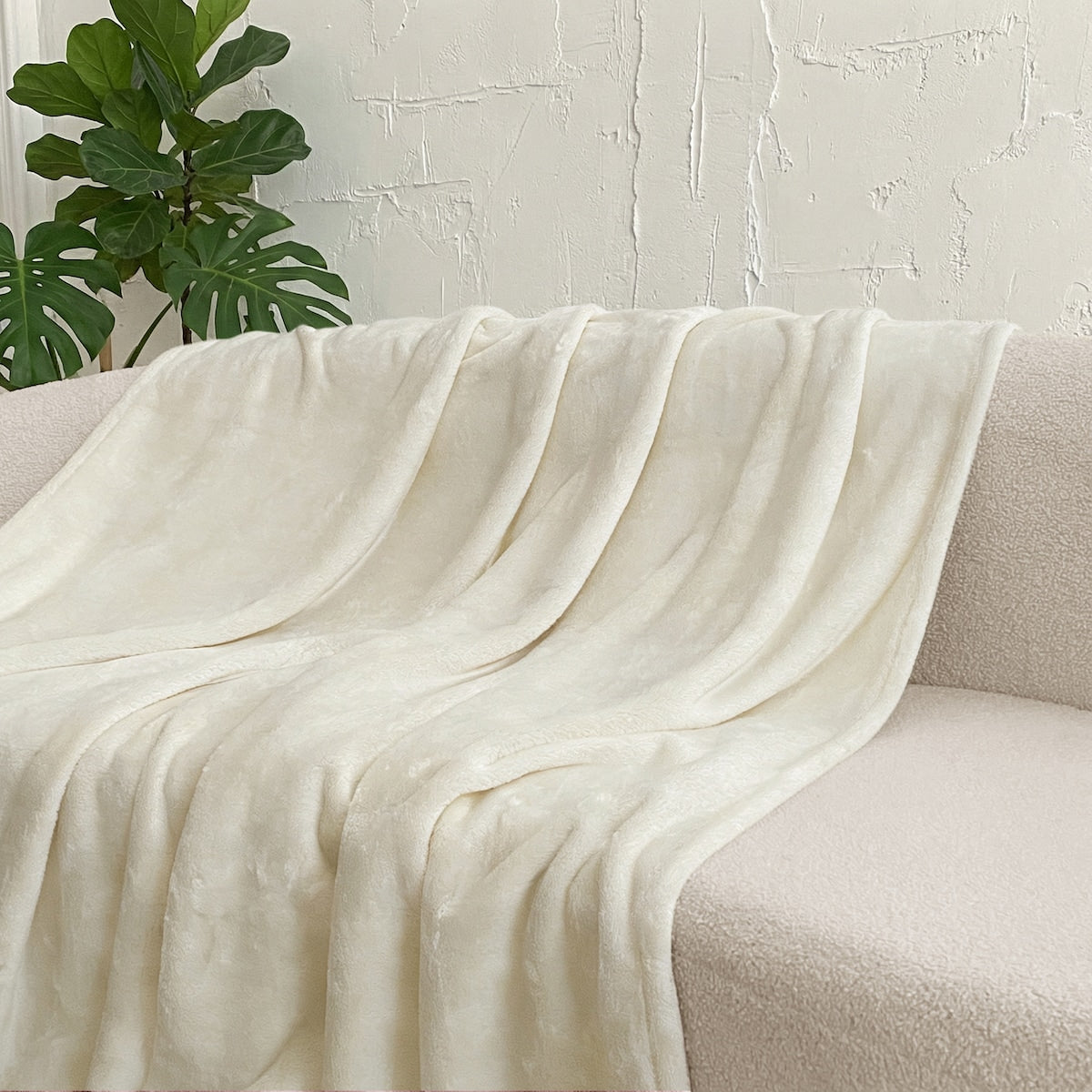 Ultra Soft Blanket White Each