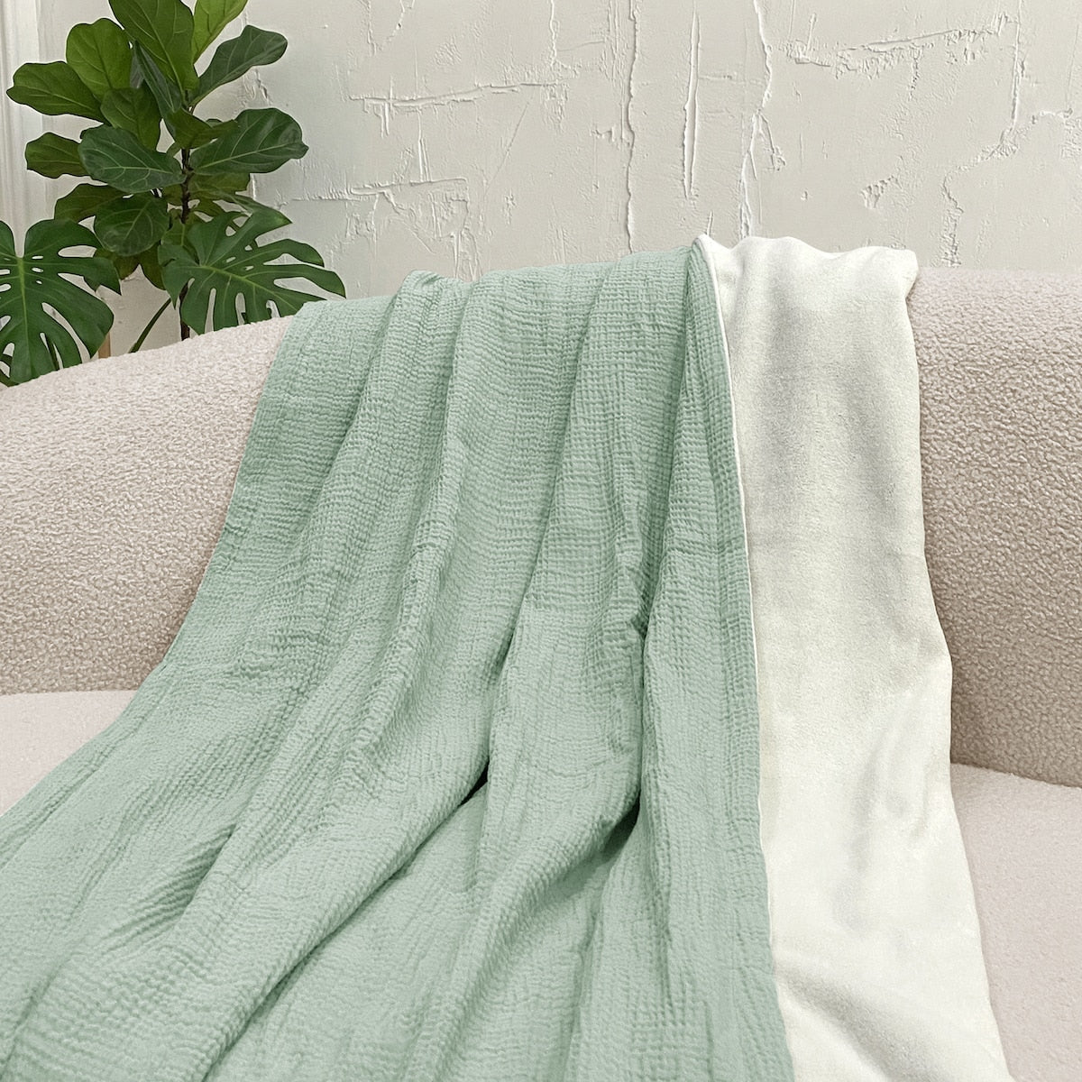 Muslin Plush Throw Green Each