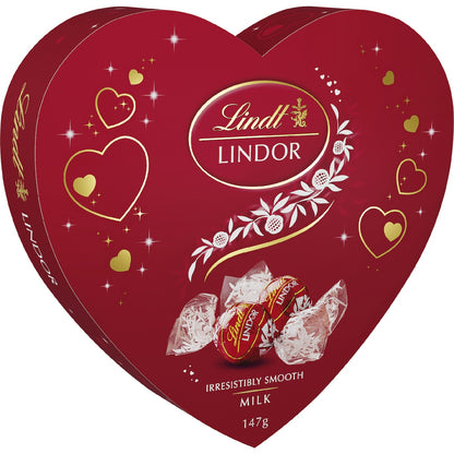 Lindt Lindor Heart Chocolate Box 147g