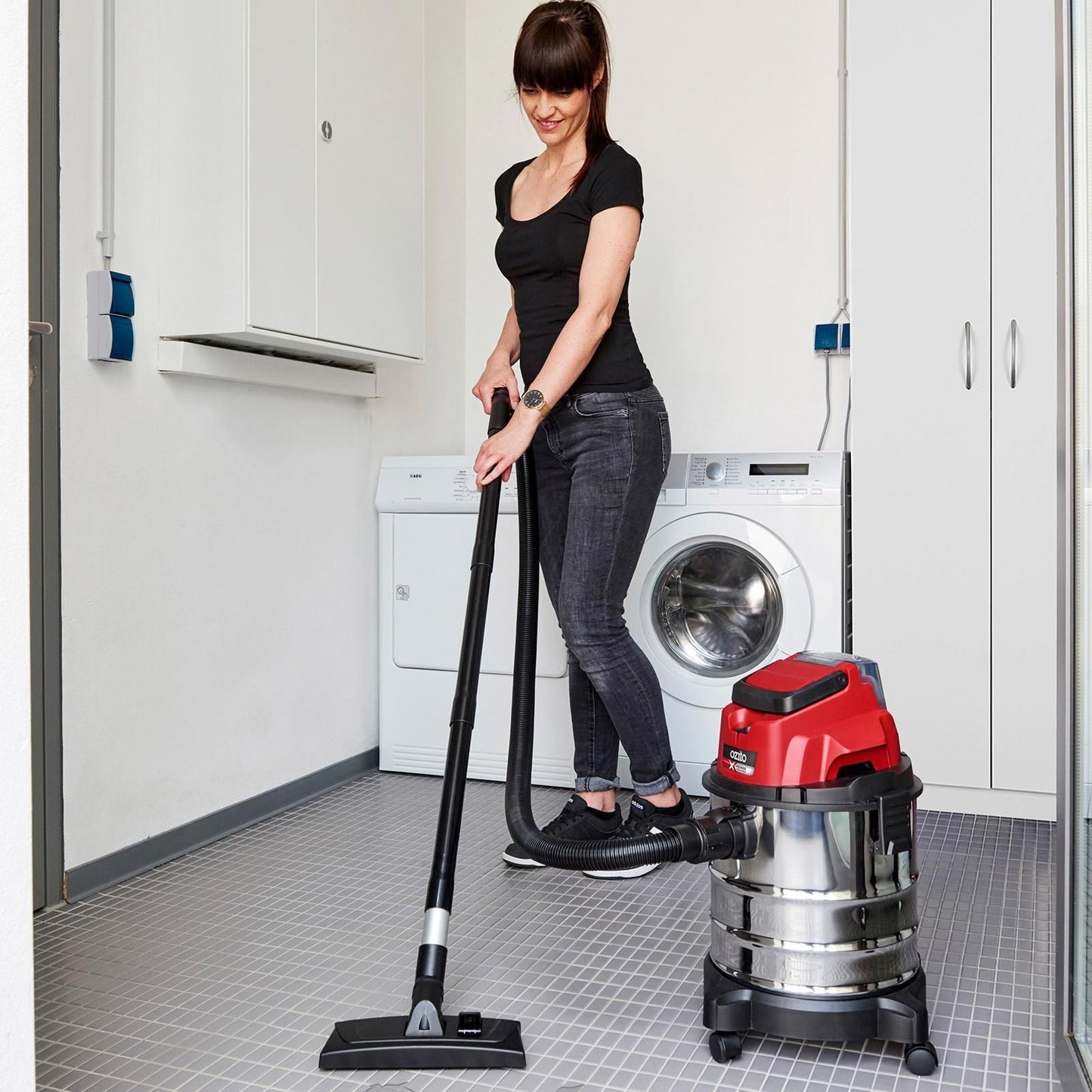 Ozito PXC Wet and Dry Vacuum Cleaner - 18V - 18L