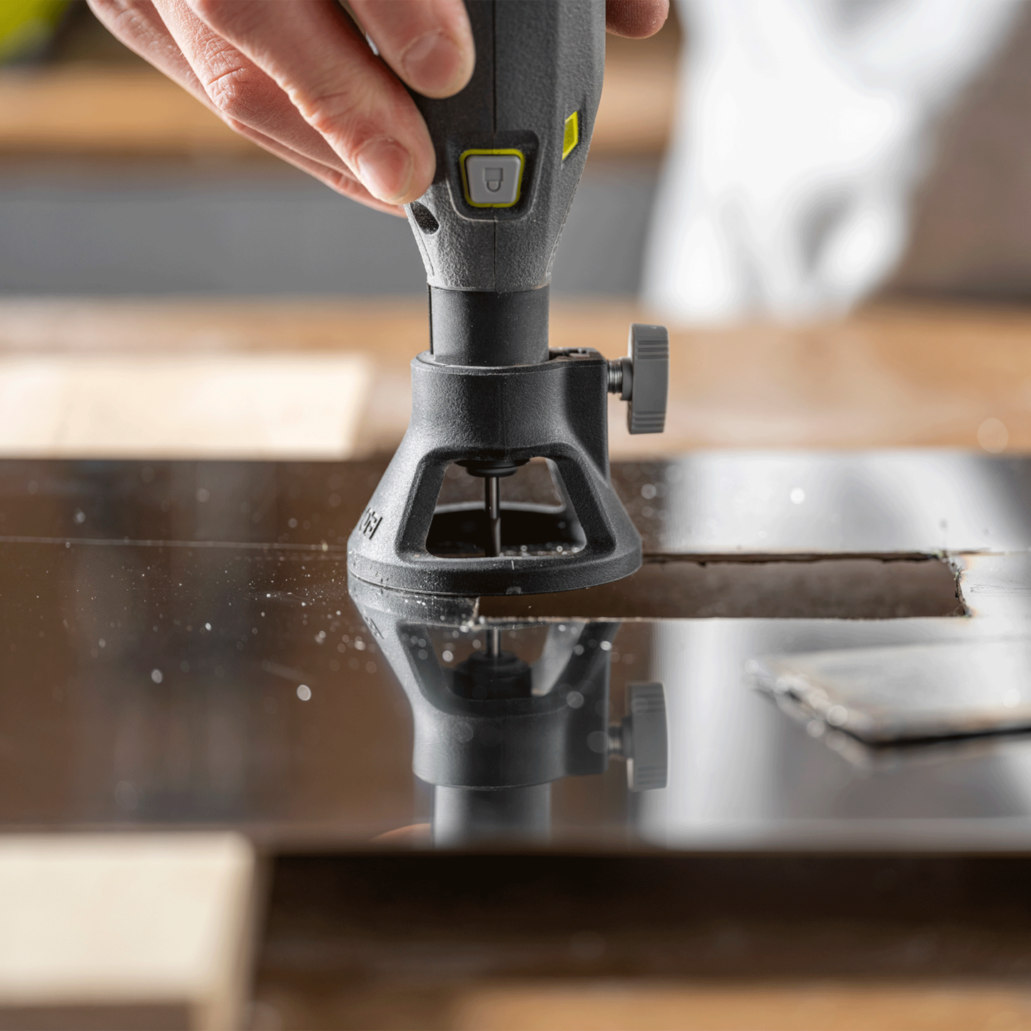 Ryobi Rotary Tool - RRT12 - 12V - 35 Accessories