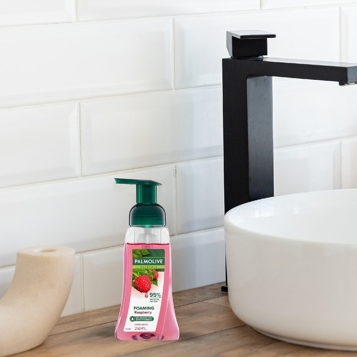 Palmolive Foaming Liquid Hand Wash Pump Raspberry 250ml