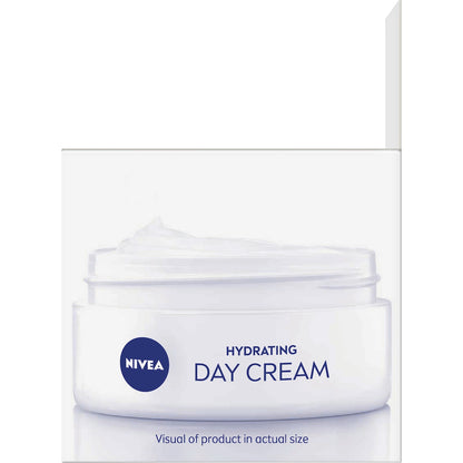 Nivea Refreshing Day Cream Face Moisturiser Spf 30 50ml