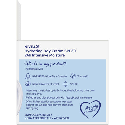 Nivea Refreshing Day Cream Face Moisturiser Spf 30 50ml