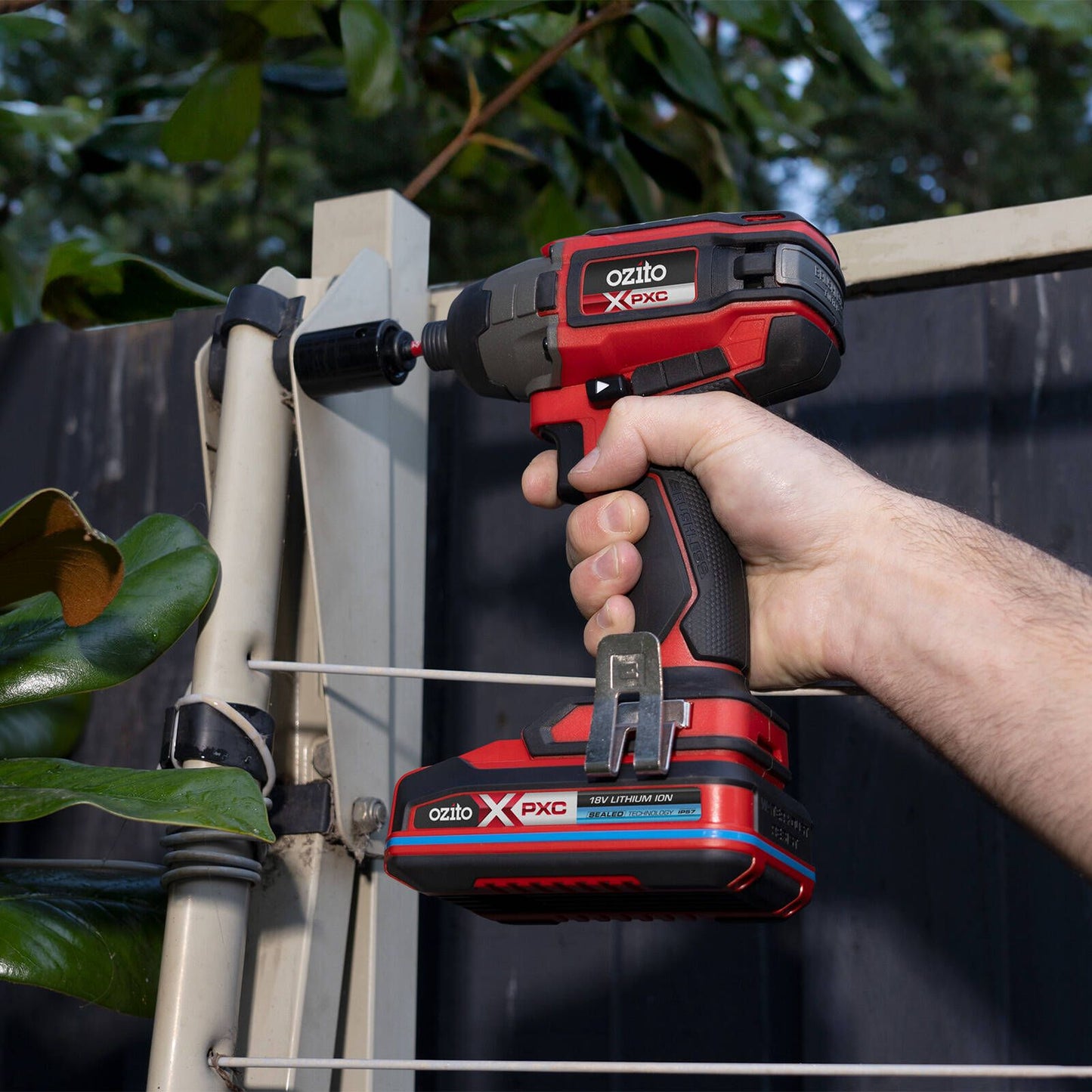 Ozito PXC Impact Driver - 18V - 220Nm - Skin Only