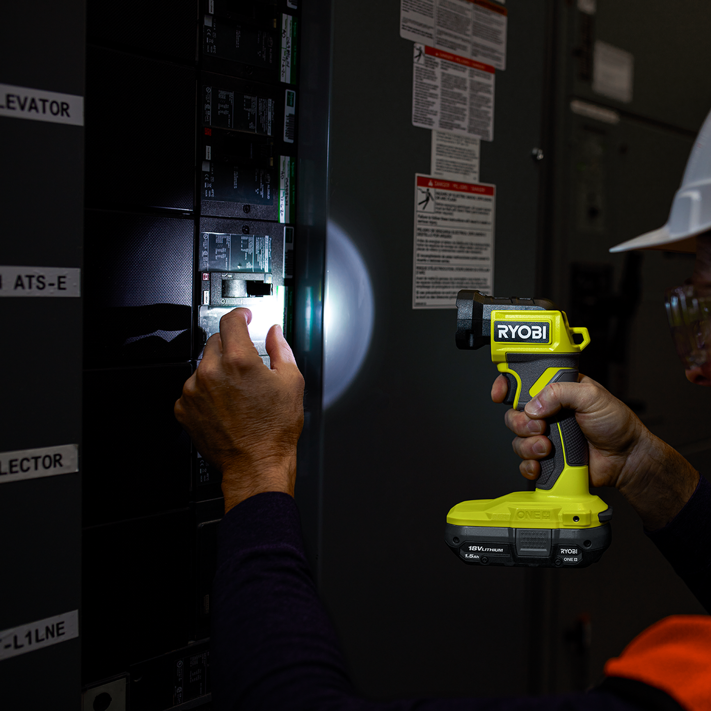 Ryobi LED Flashlight - 18V ONE+ - 250 Lumens