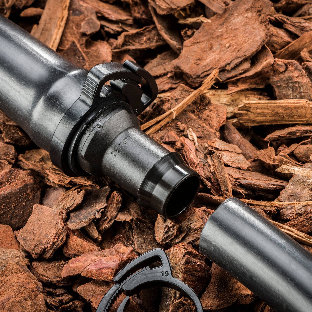 Toro Barbed Reducing Joiner - 25mm x 19mm - Polypropylene - UV Stabilised