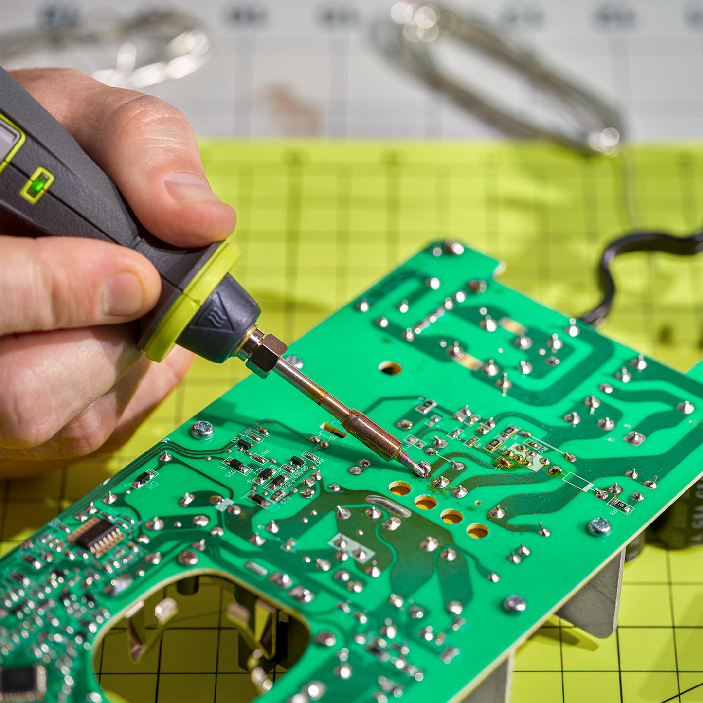Ryobi USB Lithium Soldering Pen - 2Ah Kit