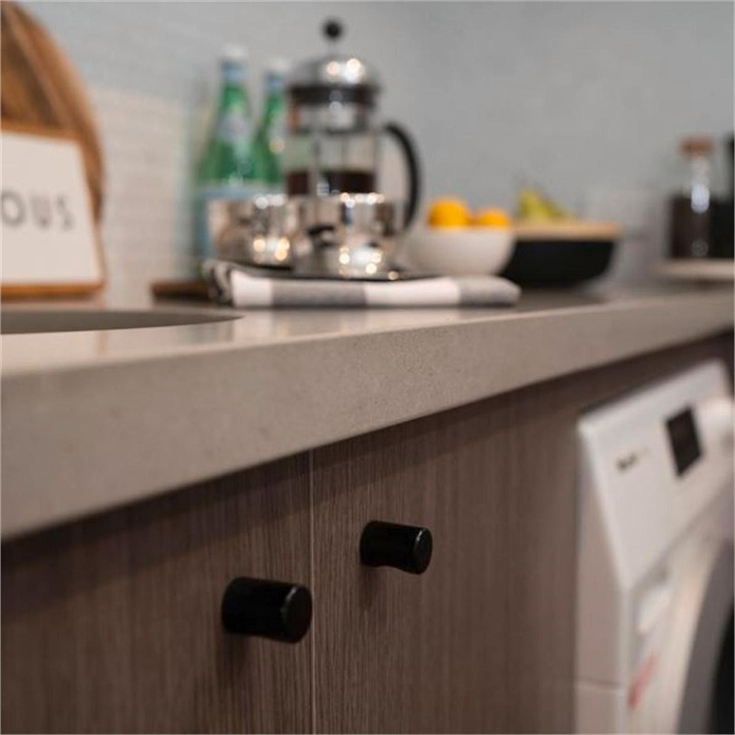 Prestige Black Fingerpost Knob - 20mm